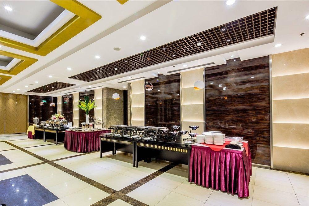 Da Zhong Hotel Indoor Stadium Xuhui Шанхай Экстерьер фото
